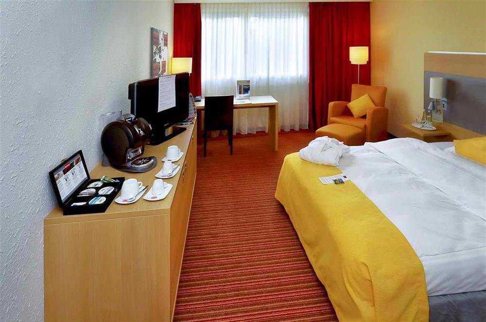 Elaya Hotel Stuttgart Boeblingen Böblingen Quarto foto